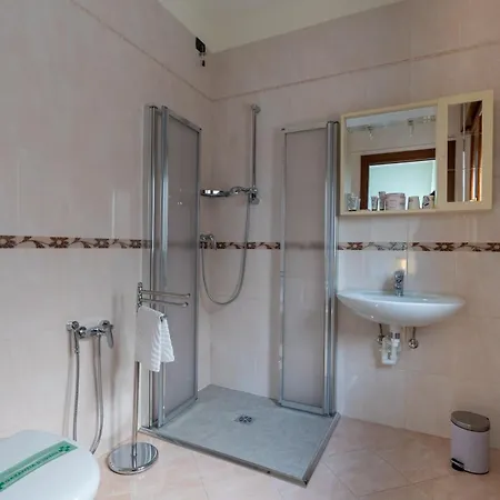 Oberdan Ristorante Pizzeria 2*